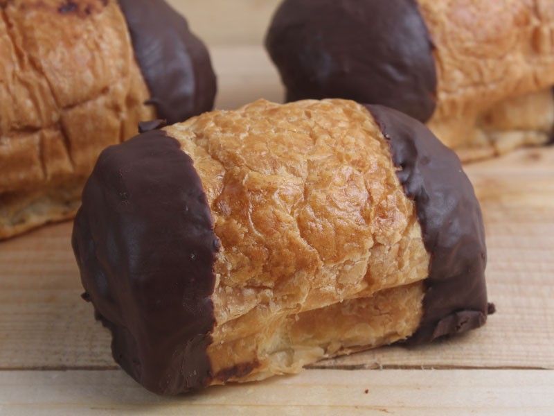 End To End Chocolate Danish - Igor's Pastry & Cafe Surabaya | Bakery, Pastry, & Oleh-Oleh Premium Surabaya products