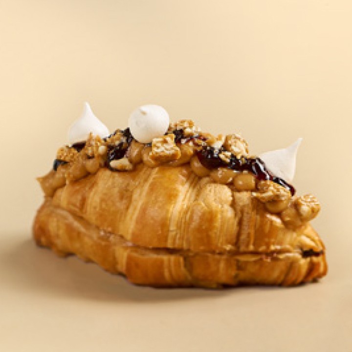 Peanut Butter Jelly Croissant - Igor's Pastry & Cafe Surabaya | Bakery, Pastry, & Oleh-Oleh Premium Surabaya products